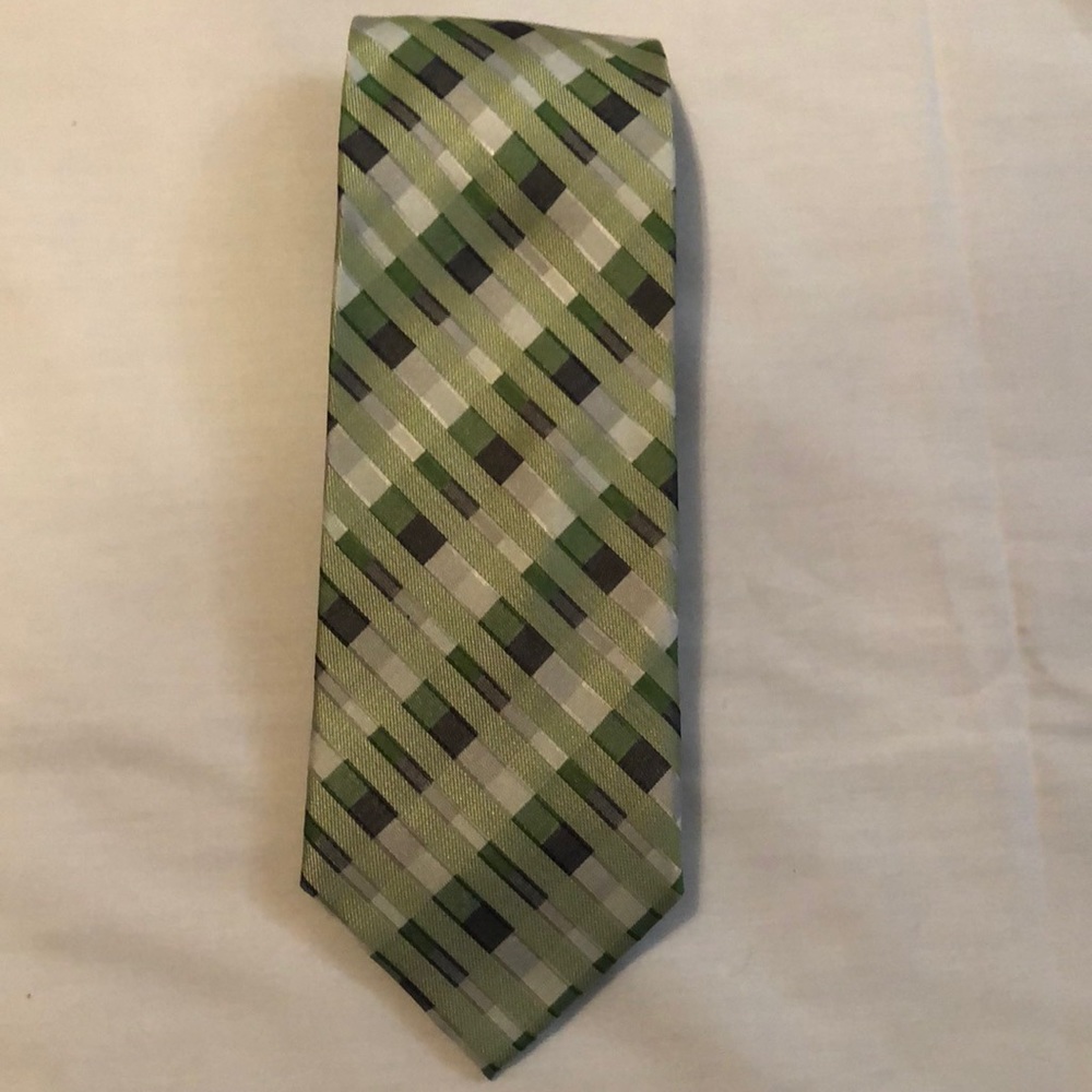 Laurant Bennet tie
